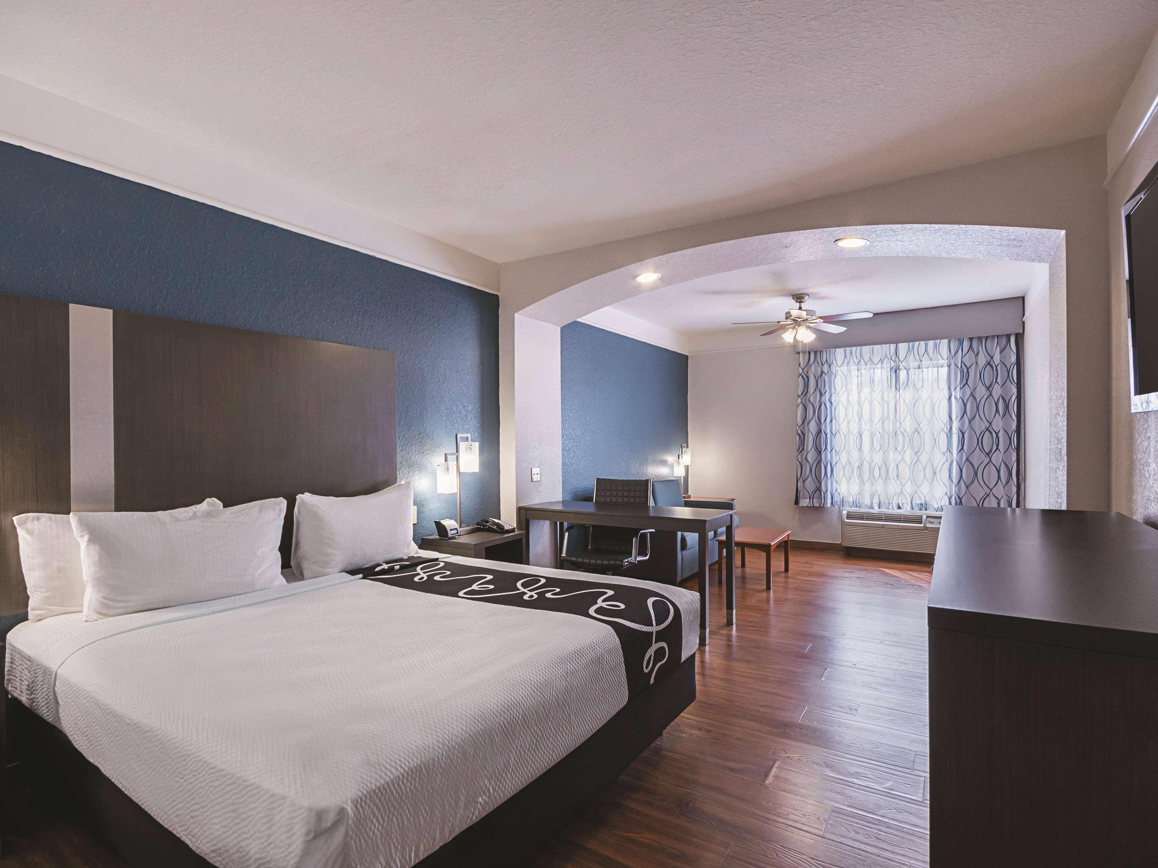 La Quinta Inn & Suite Kingwood Houston Iah Airport 53200 Esterno foto